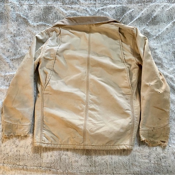 Vintage Distressed Carhartt Blanket Lined Chore Coat. - Picture 7 of 15